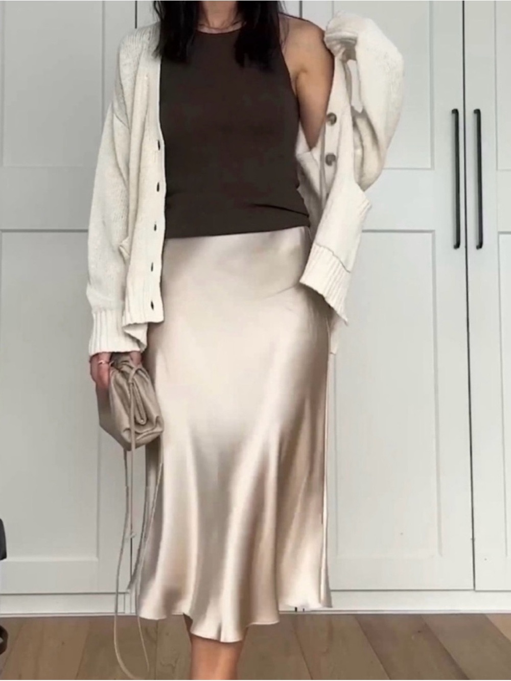 Quince Luxury Modern Feminine 100% Silk Champagne Satin Pull On Midi Skirt Sz M